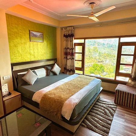 Hotel Apple Regency Shimla Buitenkant foto