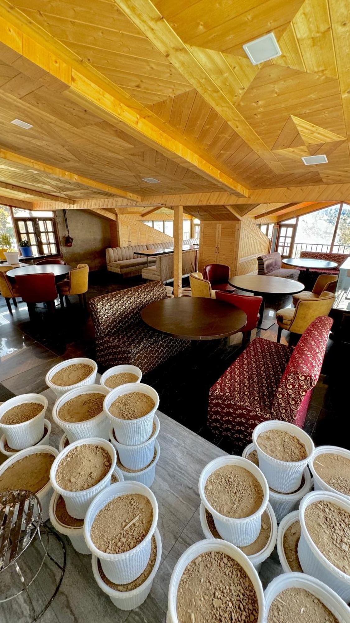 Hotel Apple Regency Shimla Buitenkant foto